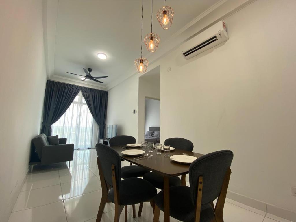 Apartment The Platino By Antlerzone Johor Bahru