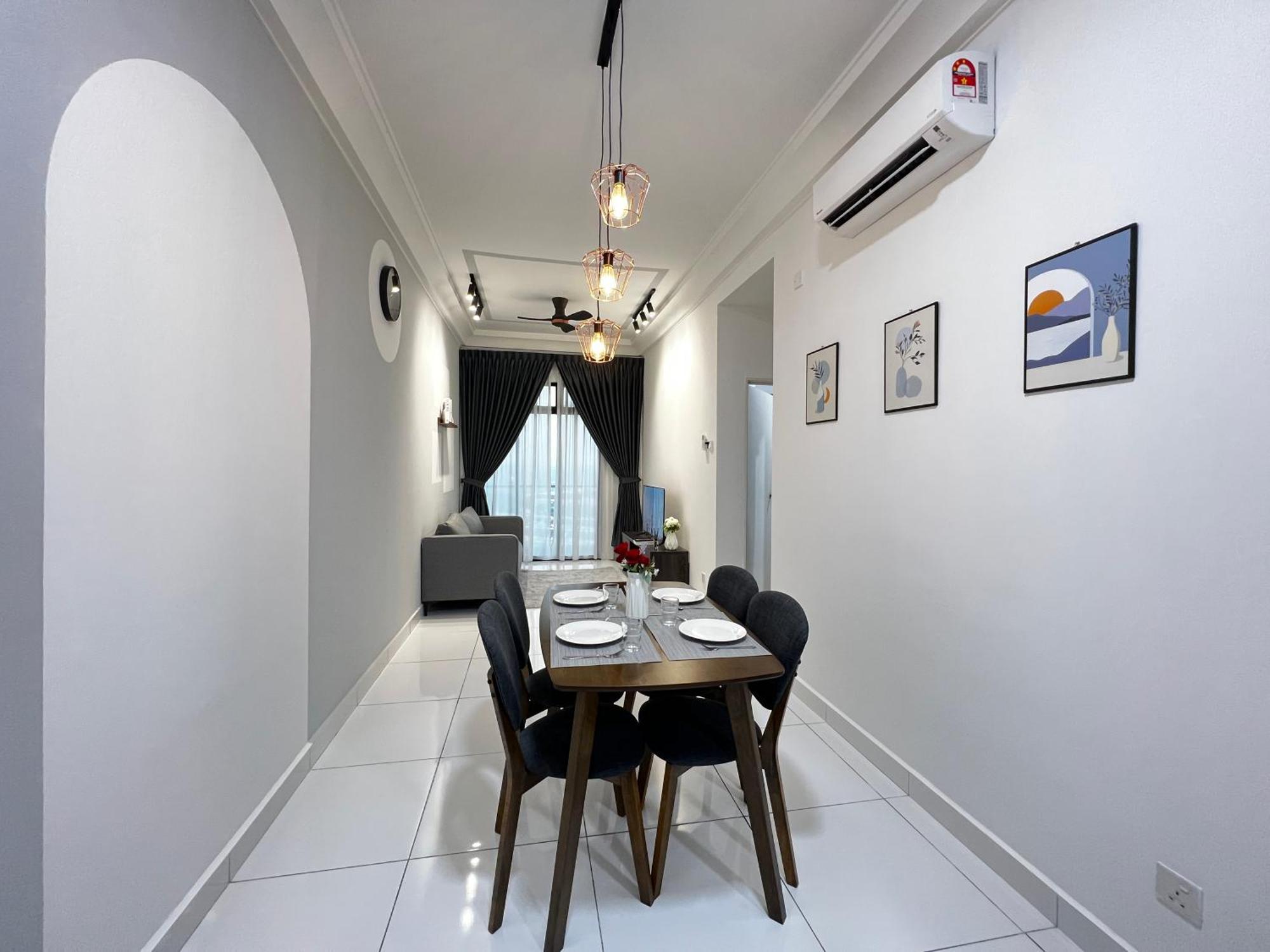 The Platino By Antlerzone Apartment