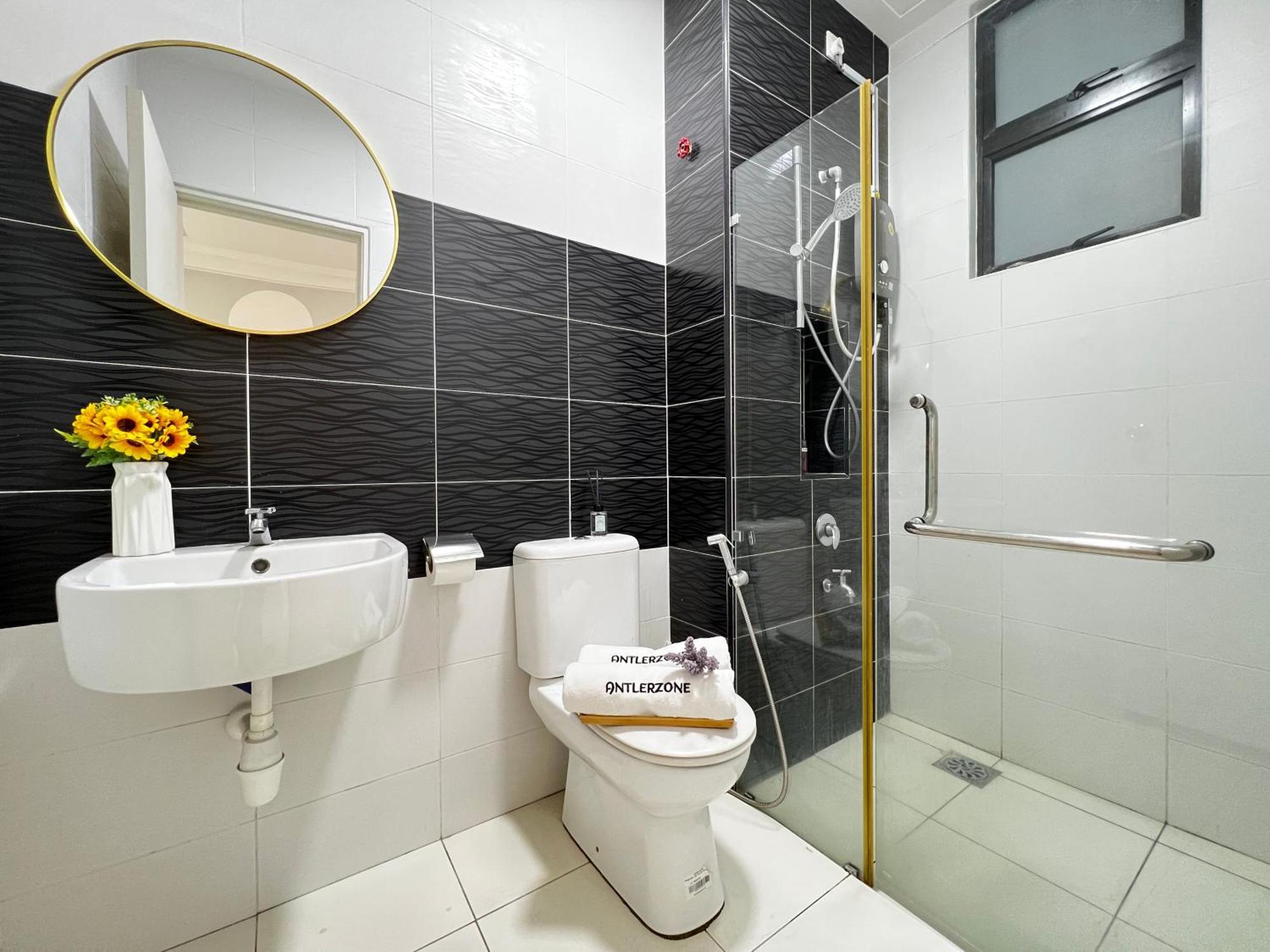 The Platino By Antlerzone Apartment