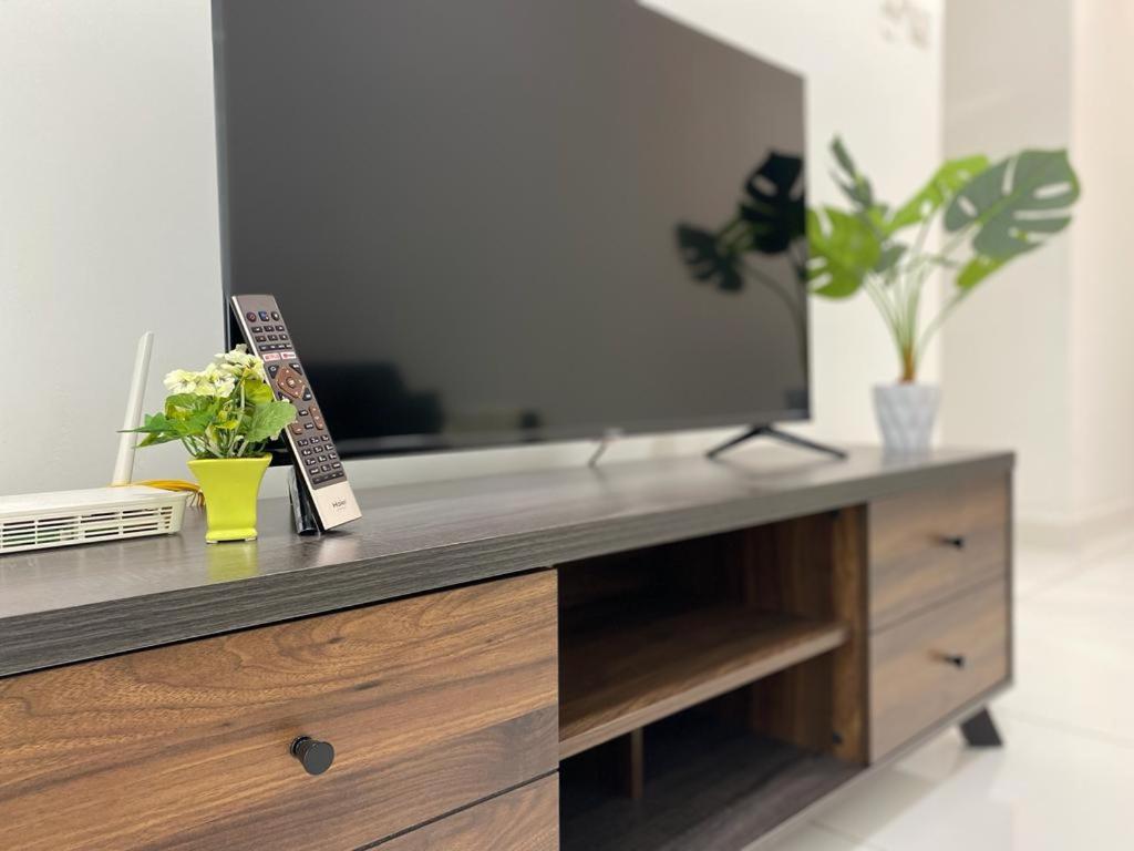 The Platino By Antlerzone Apartment *